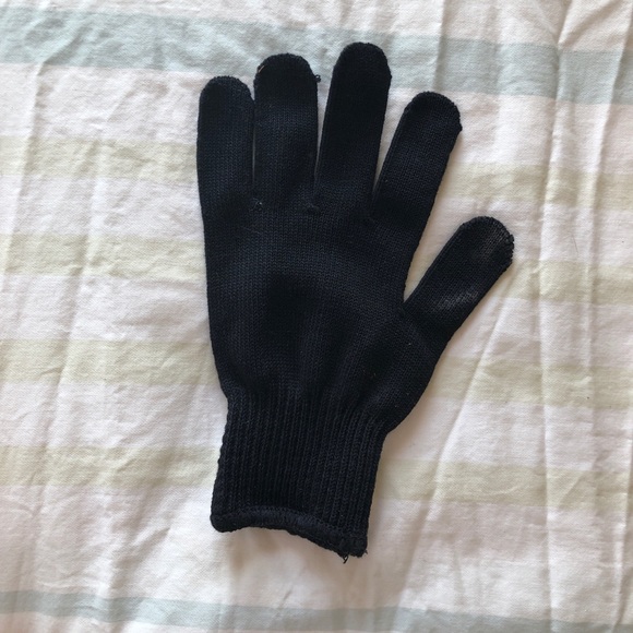 Ulta Beauty Accessories - Heat accessory glove